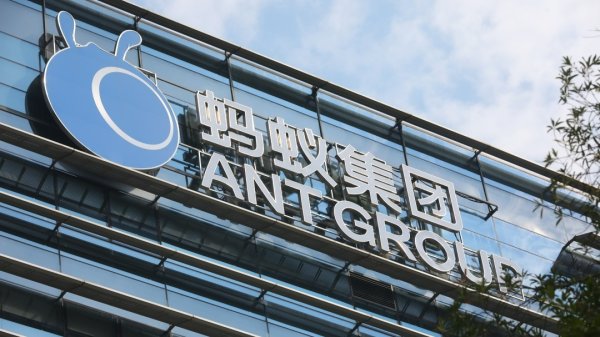 散户炒股 2024年分红回购再创新高，3472家沪深上市公司宣告年报现金分红
